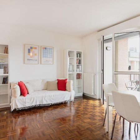 Easylife - Accogliente Dimora Con Balcone Apartment Milan Exterior photo