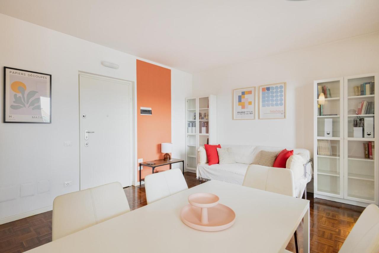 Easylife - Accogliente Dimora Con Balcone Apartment Milan Exterior photo